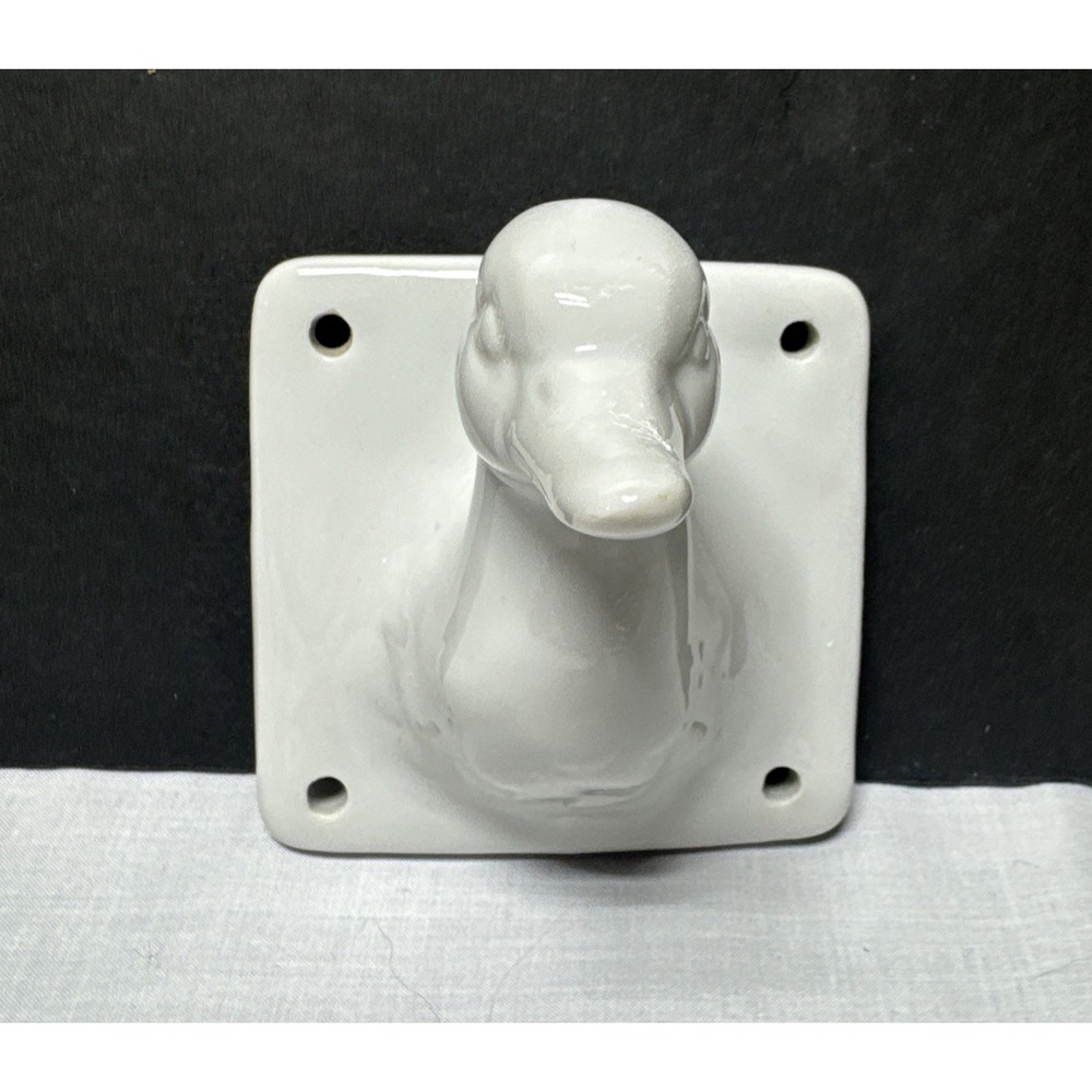 White Ceramic Goose Duck Head Wall Mount Hook Apron Towel Holder Country Vintage